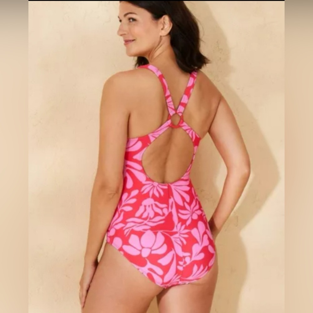 Women's Squareneck Tummy Control Full Coverage One Piece Swimsuit - M NWT - Picture 2 of 7